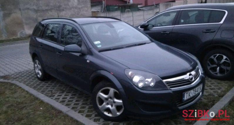2008' Opel Astra photo #1