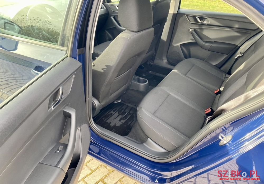 2016' Skoda Rapid photo #5