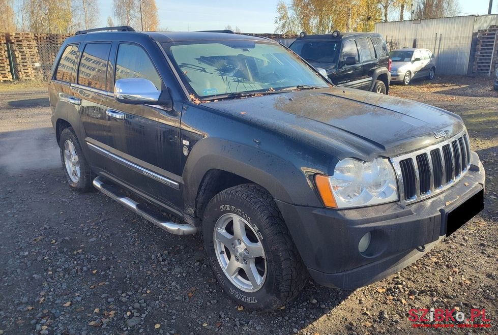 2005' Jeep Grand Cherokee photo #1
