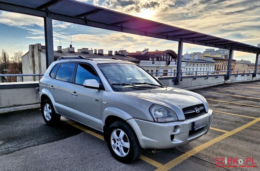 2007' Hyundai Tucson 2.0 Crdi Premium photo #4