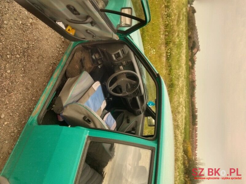 1996' Volkswagen Polo photo #2