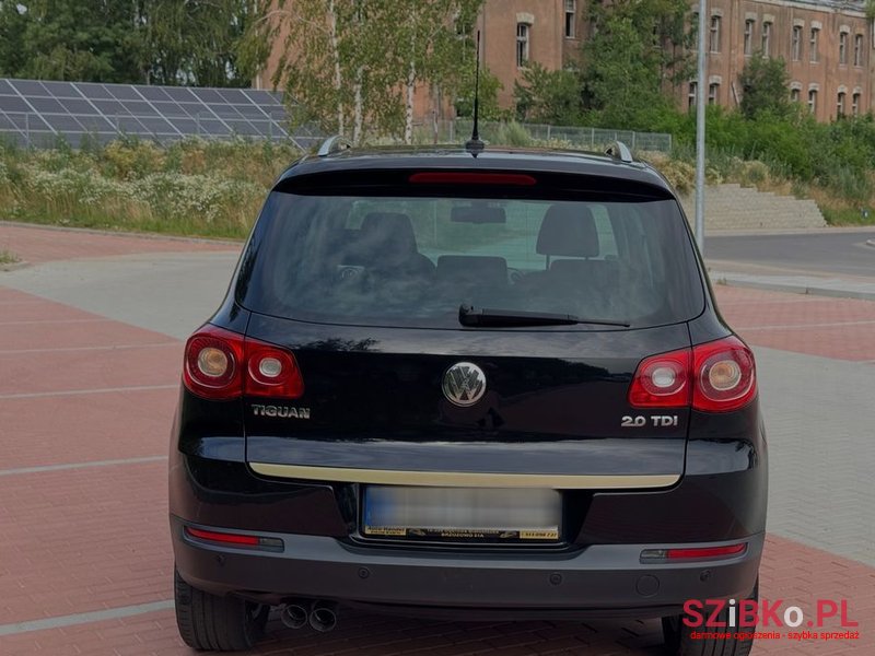 2009' Volkswagen Tiguan photo #3