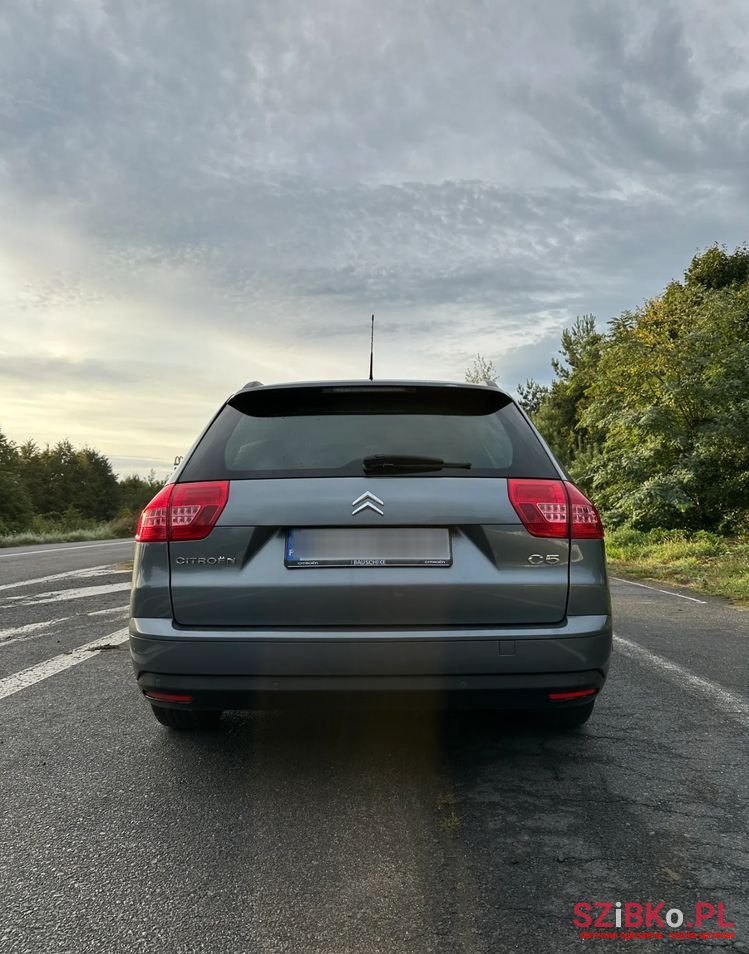 2010' Citroen C5 photo #5