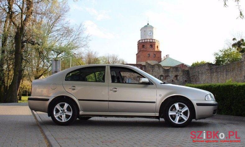 2005' Skoda Octavia photo #1