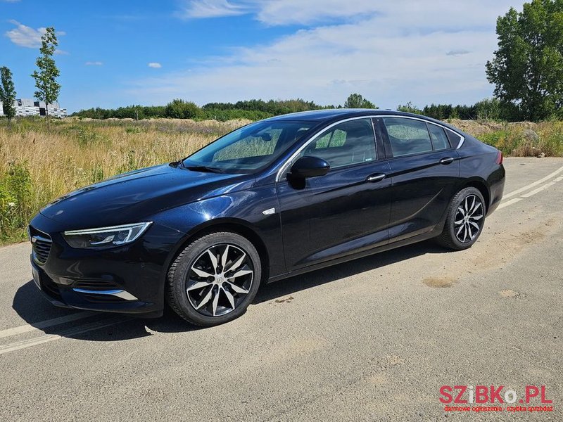 2017' Opel Insignia photo #3