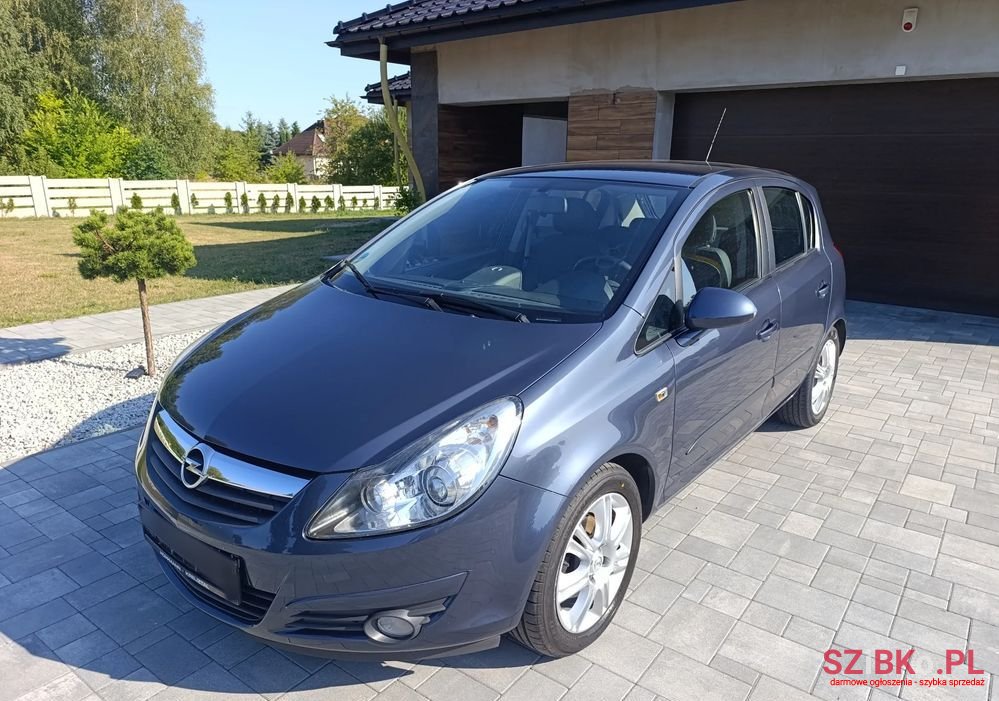 2009' Opel Corsa 1.4 16V Cosmo photo #1