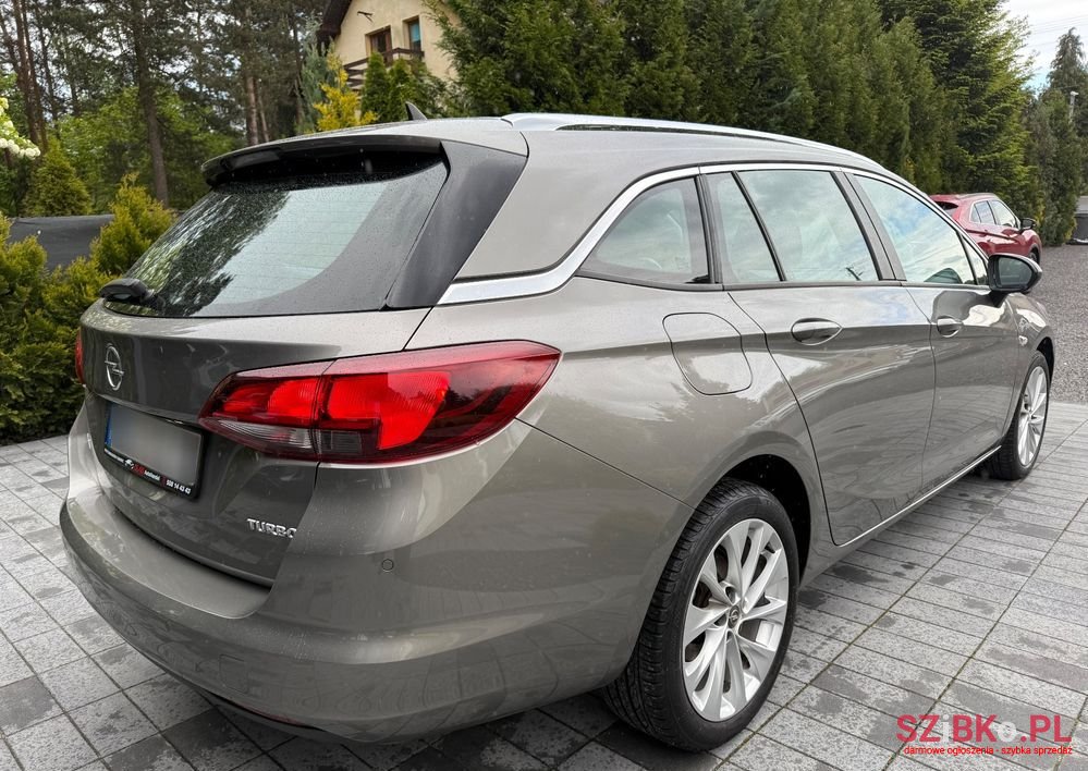 2017' Opel Astra 1.4 Turbo Innovation photo #5