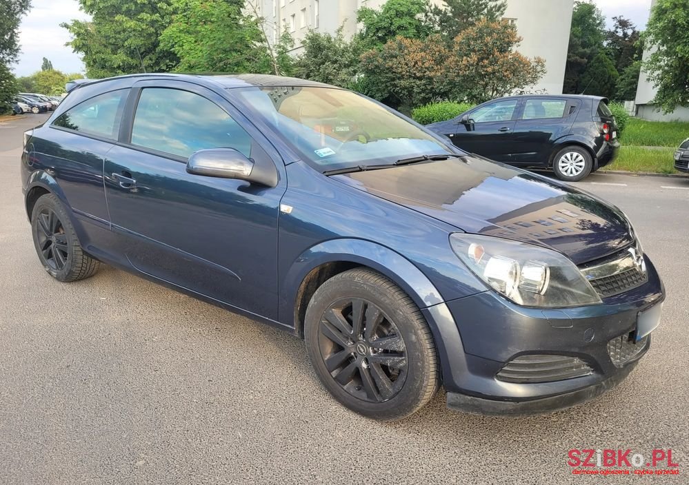 2007' Opel Astra photo #1