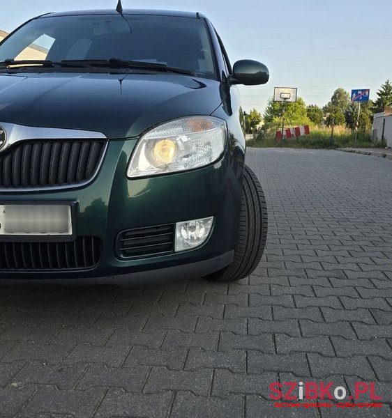 2009' Skoda Roomster 1.6 16V photo #5