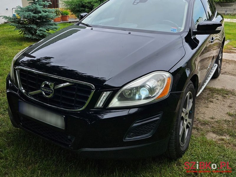 2010' Volvo Xc 60 photo #2