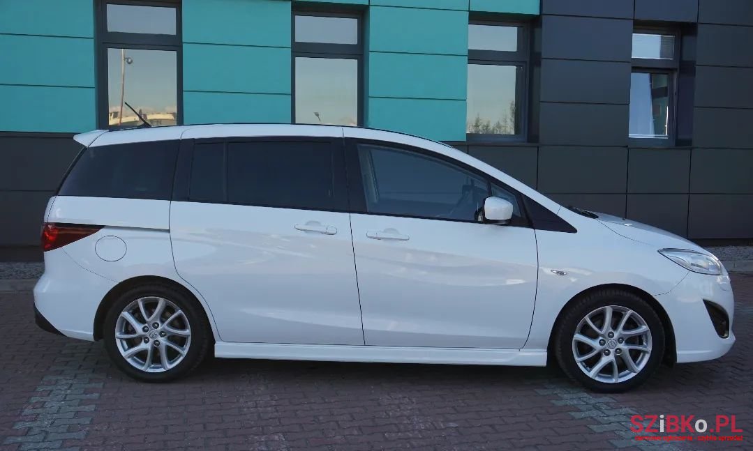 2011' Mazda 5 photo #5