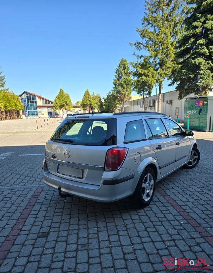 2005' Opel Astra Ii 1.8 Comfort photo #4