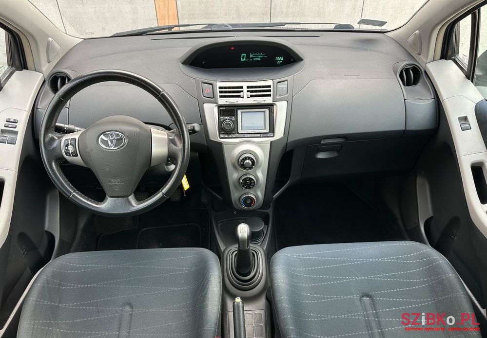 2009' Toyota Yaris 1.3 Prestige photo #5