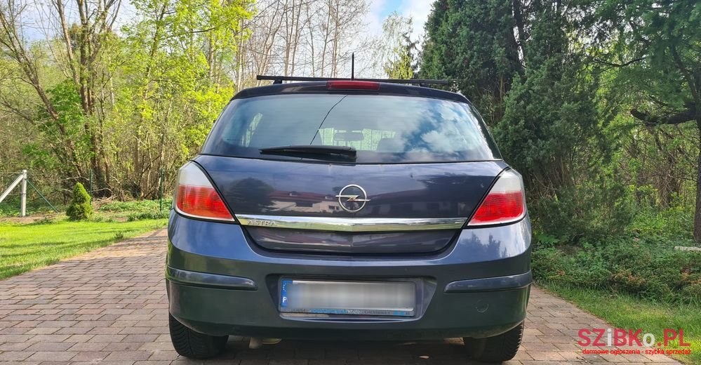 2006' Opel Astra Iii 1.4 Enjoy photo #2