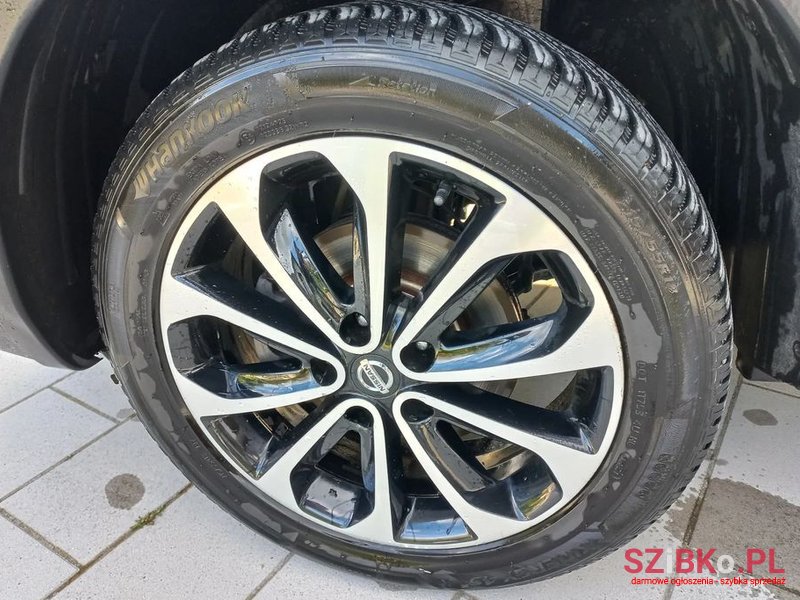 2013' Nissan Qashqai 2.0 4 X 4 360 photo #6