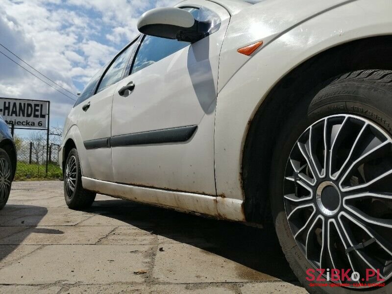 2003' Ford Focus photo #1