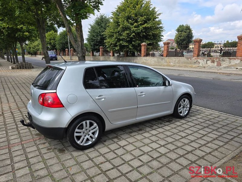 2006' Volkswagen Golf 1.6 Fsi Goal photo #3