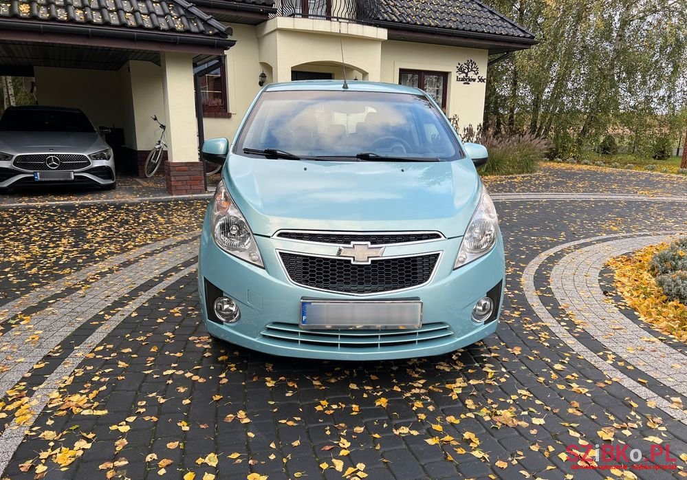 2010' Chevrolet Spark 1.0 Base+ photo #2