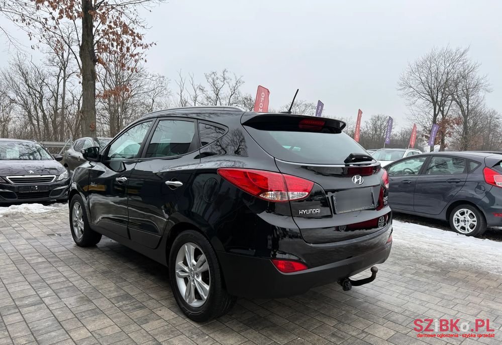 2012' Hyundai ix35 photo #3