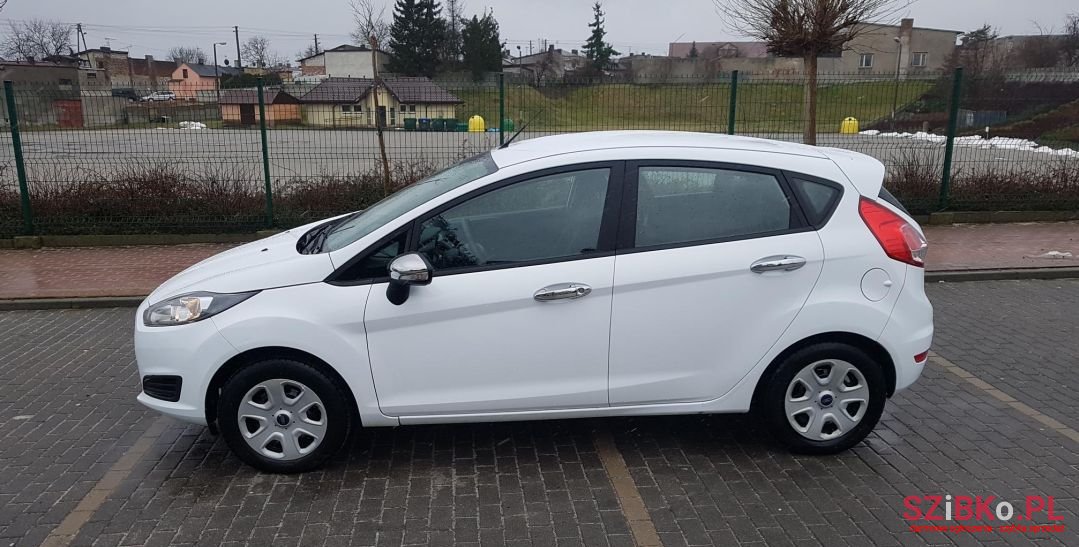 2014' Ford Fiesta Stop photo #5