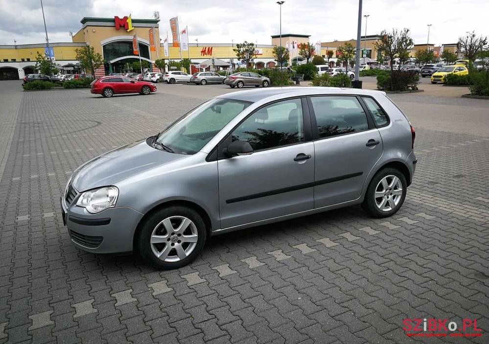 2006' Volkswagen Polo photo #6