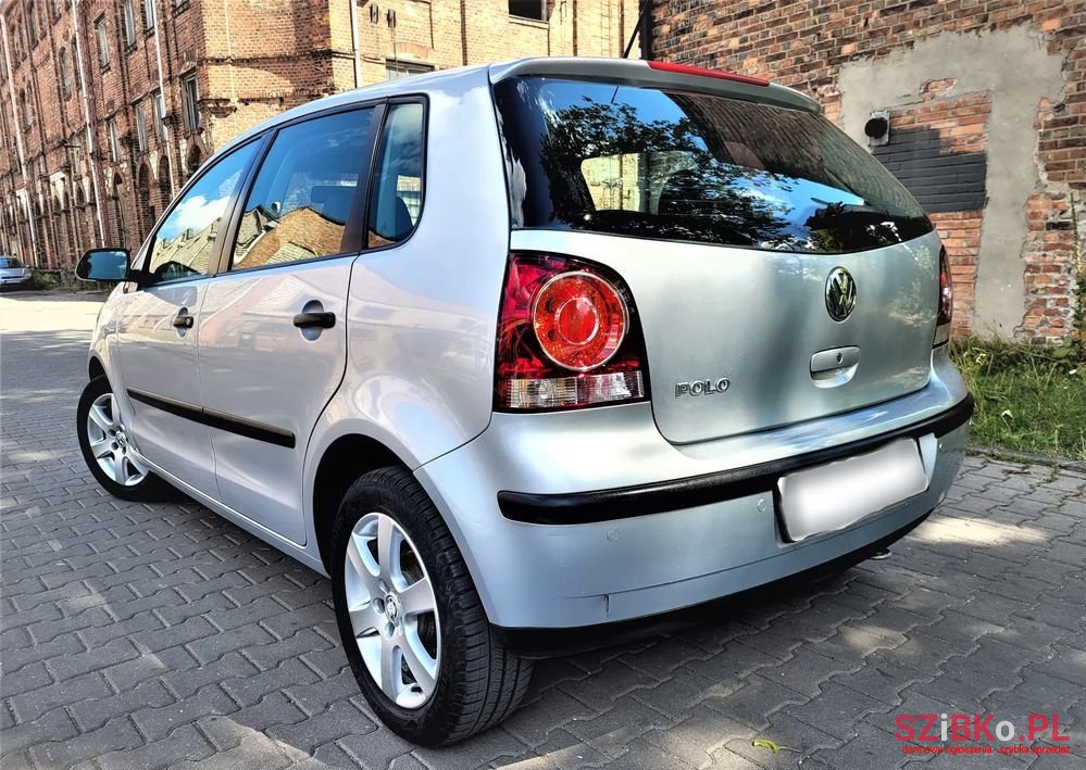 2007' Volkswagen Polo photo #2