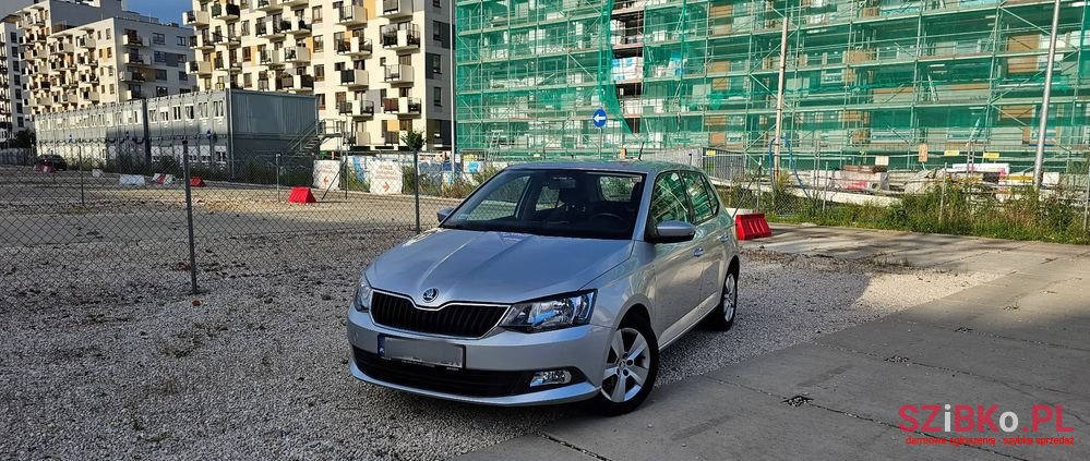 2016' Skoda Fabia 1.2 Tsi Ambition photo #2