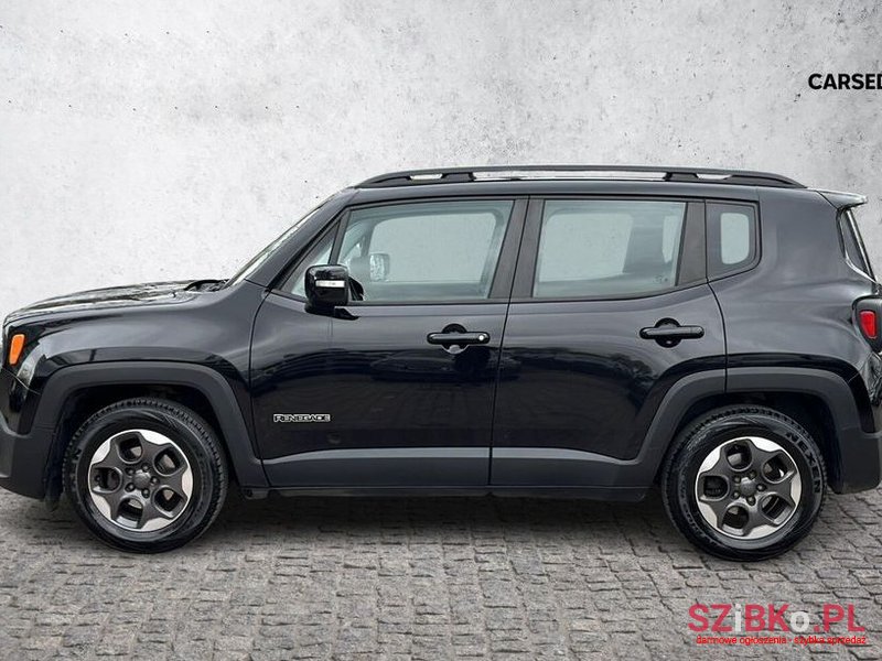 2017' Jeep Renegade photo #2