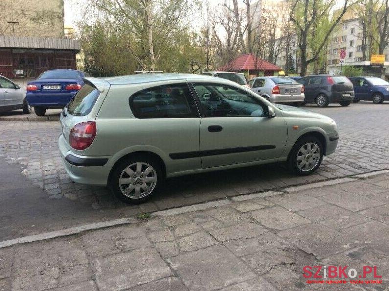 2002' Nissan Almera photo #1