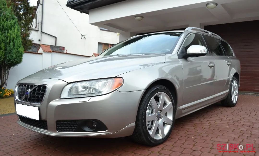 2007' Volvo V70 photo #1