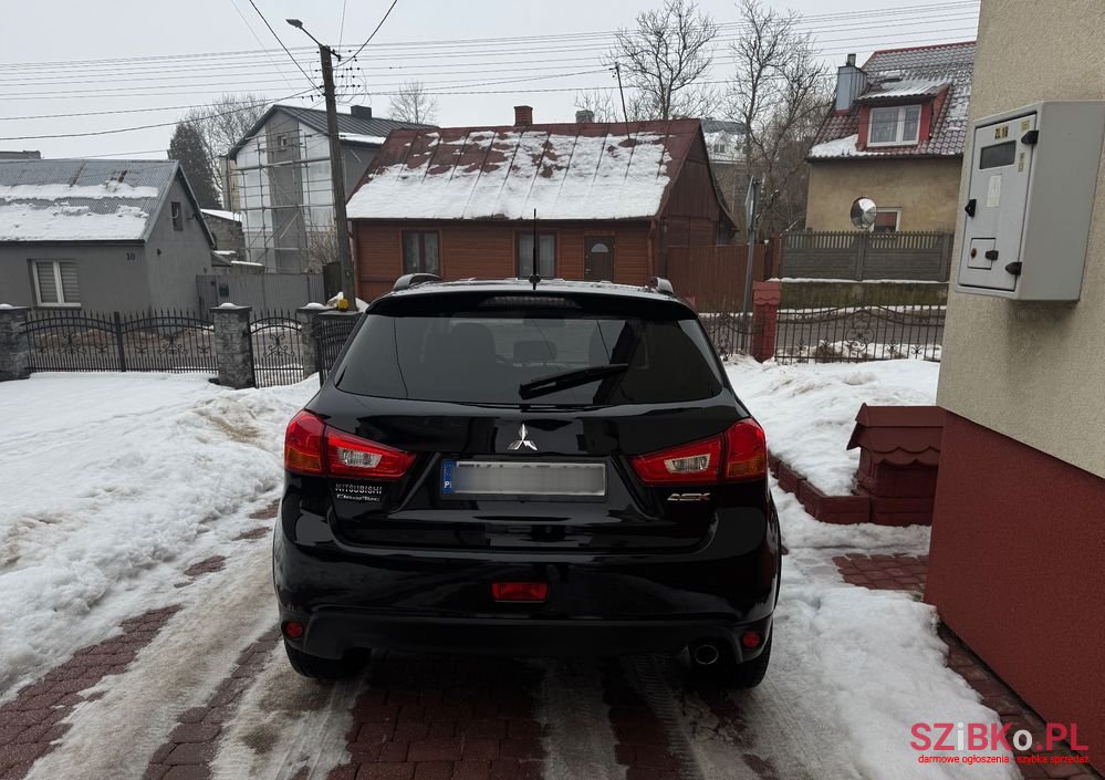 2015' Mitsubishi ASX photo #4