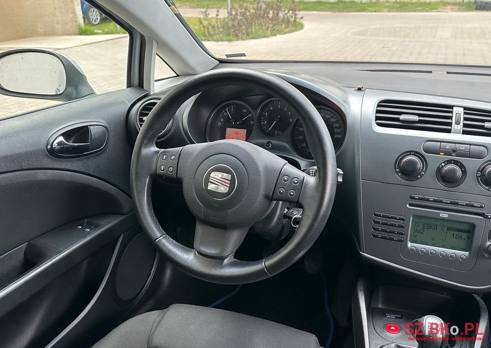 2008' SEAT Leon 1.6 Style photo #6