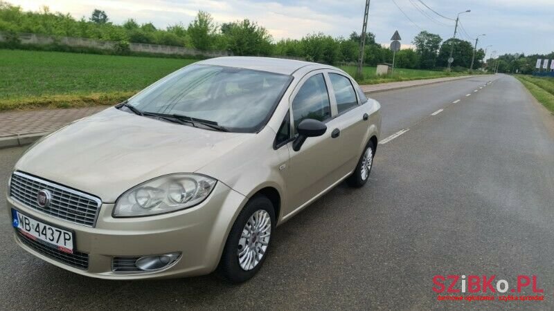 2008' Fiat Linea photo #2