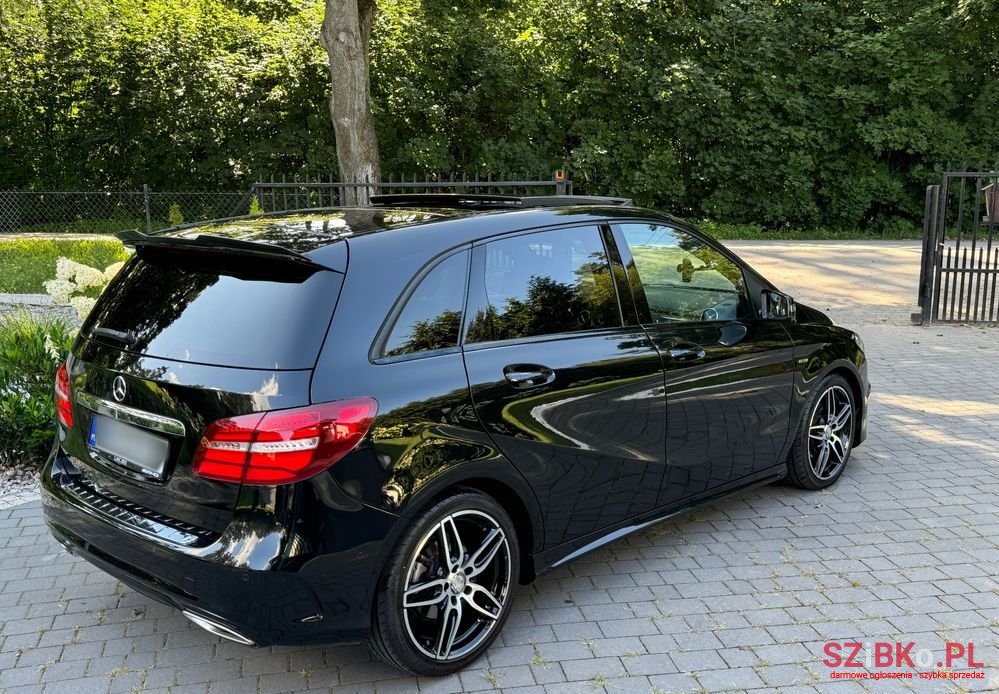 2015' Mercedes-Benz B-Class photo #4