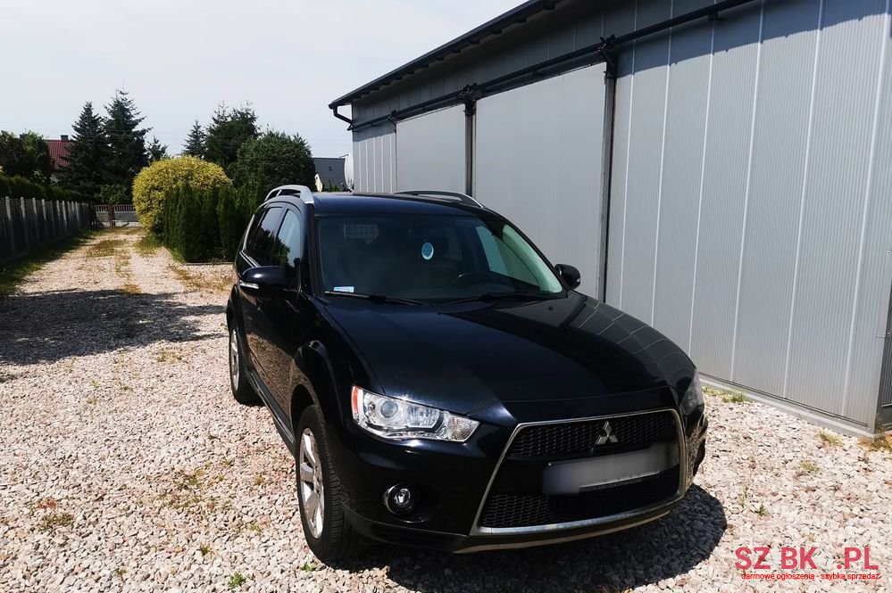 2010' Mitsubishi Outlander 2.0 Did Intense + photo #1
