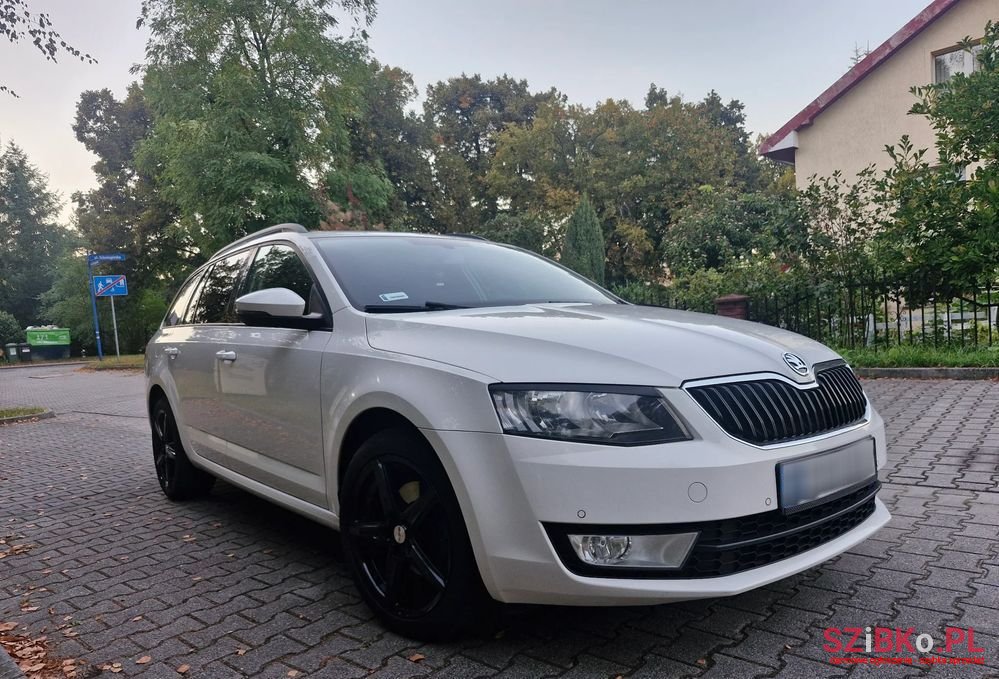2015' Skoda Octavia photo #1