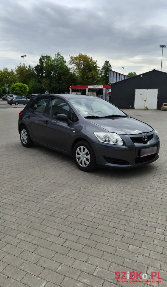 2008' Toyota Auris 1.4 D-4D photo #1