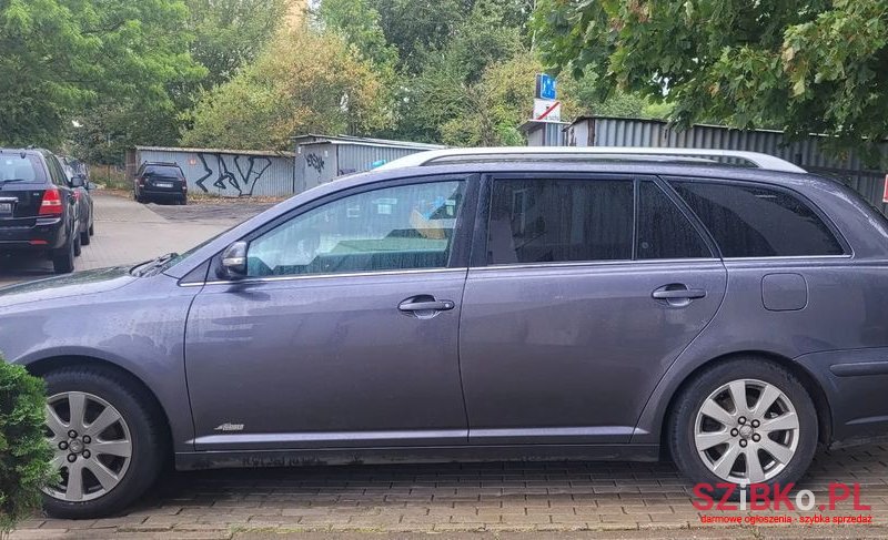 2008' Toyota Avensis 1.8 Vvt-I Combi Sol photo #4