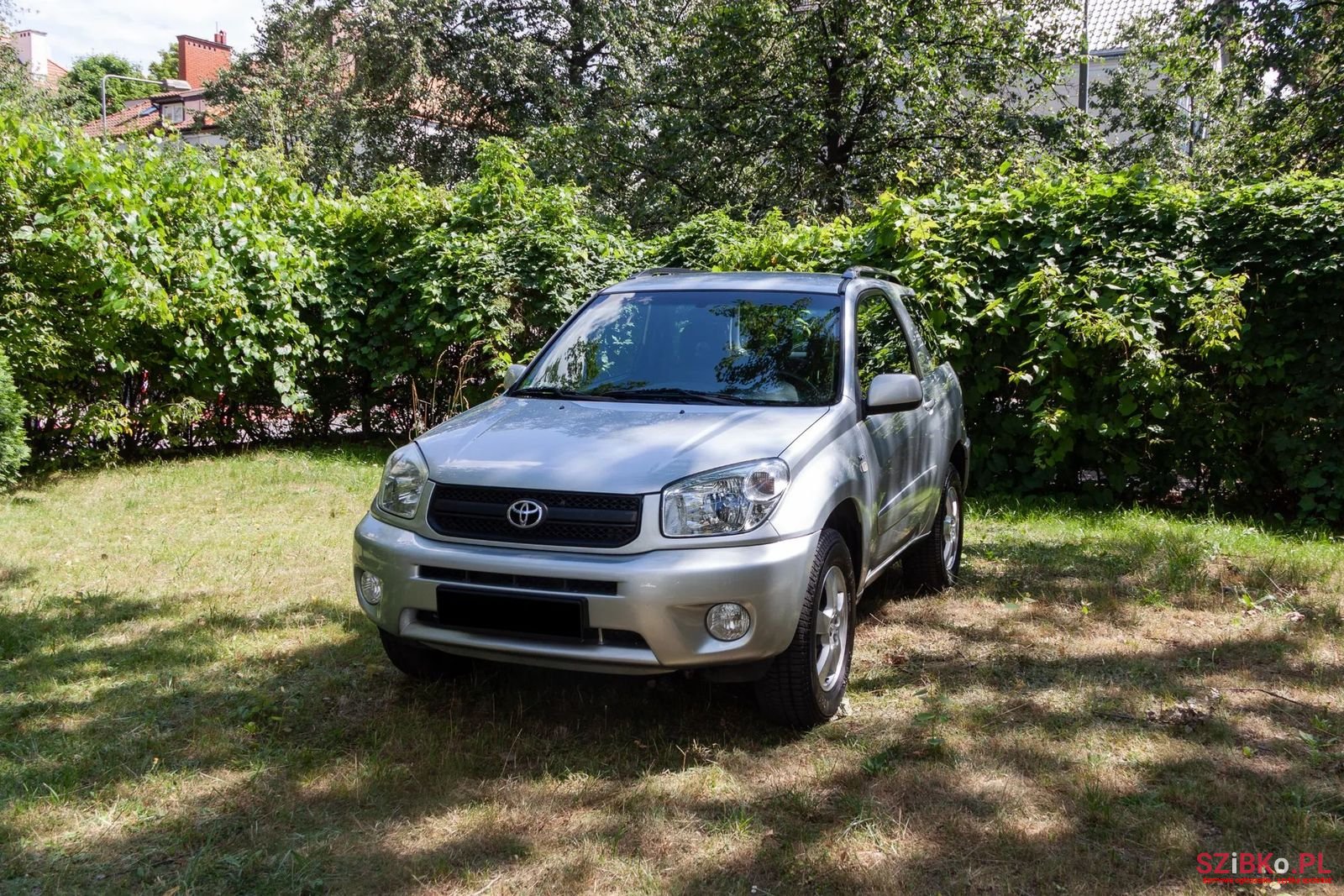 2004' Toyota RAV4 photo #1