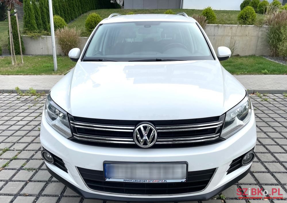 2012' Volkswagen Tiguan photo #4