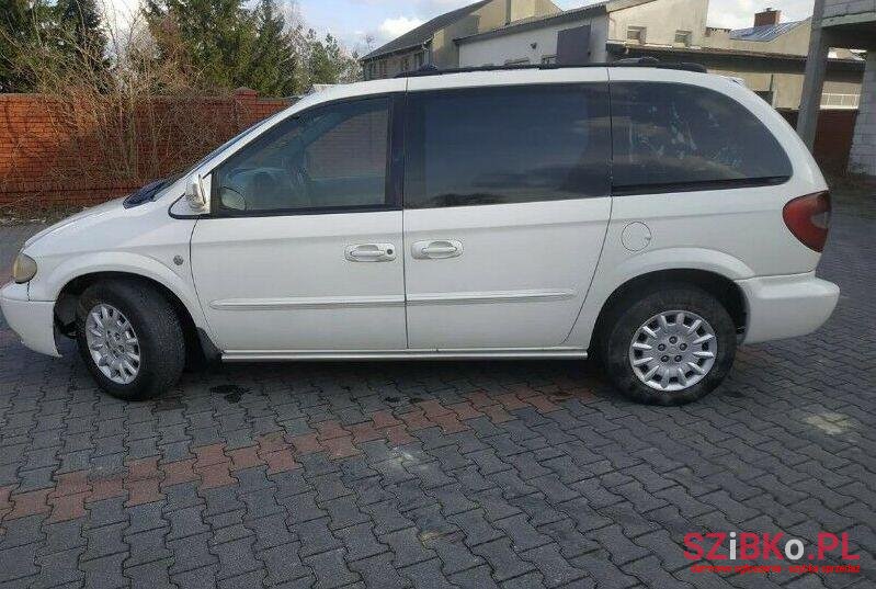 2003' Volkswagen Caravelle photo #1
