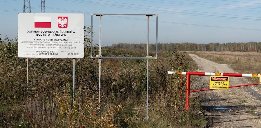 Tu na razie jest ściernisko… Pięć lat opóźnienia i miliardowe koszty, czyli polski samochód elektryczny