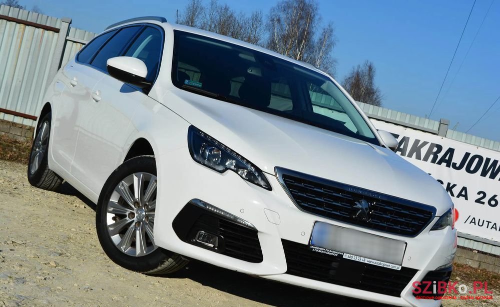 2020' Peugeot 308 photo #3