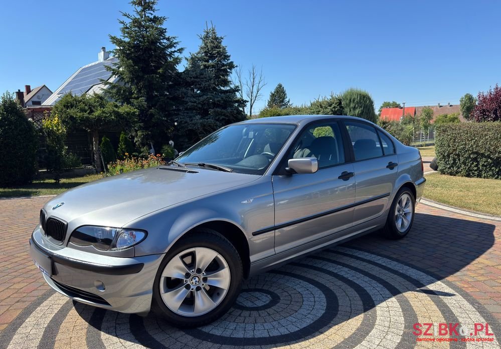 2004' BMW 3 Series photo #2
