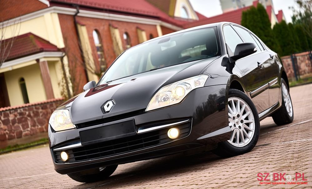 2009' Renault Laguna photo #1