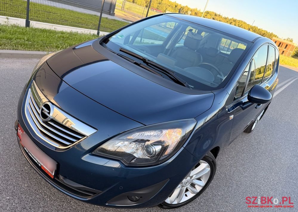 2011' Opel Meriva 1.4 T Cosmo photo #2