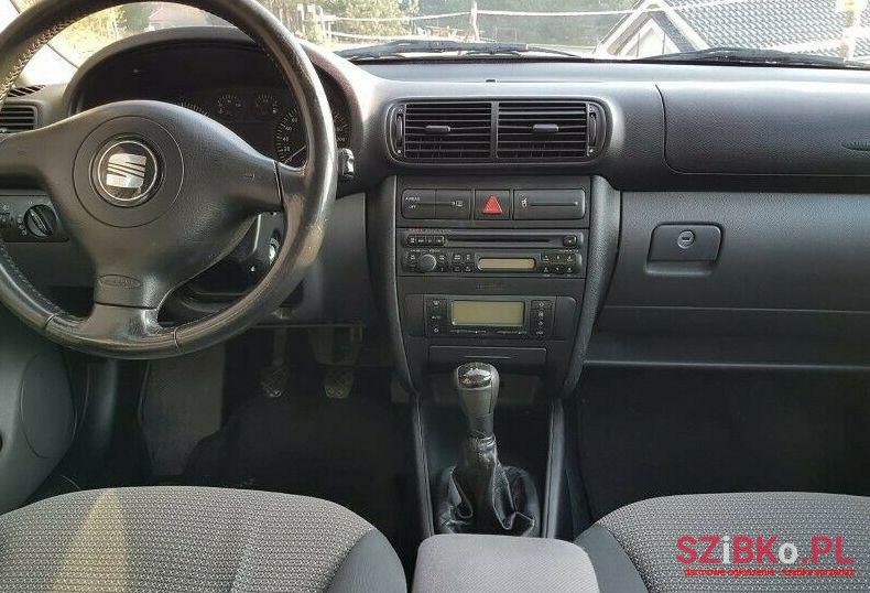 2003' SEAT Toledo photo #3