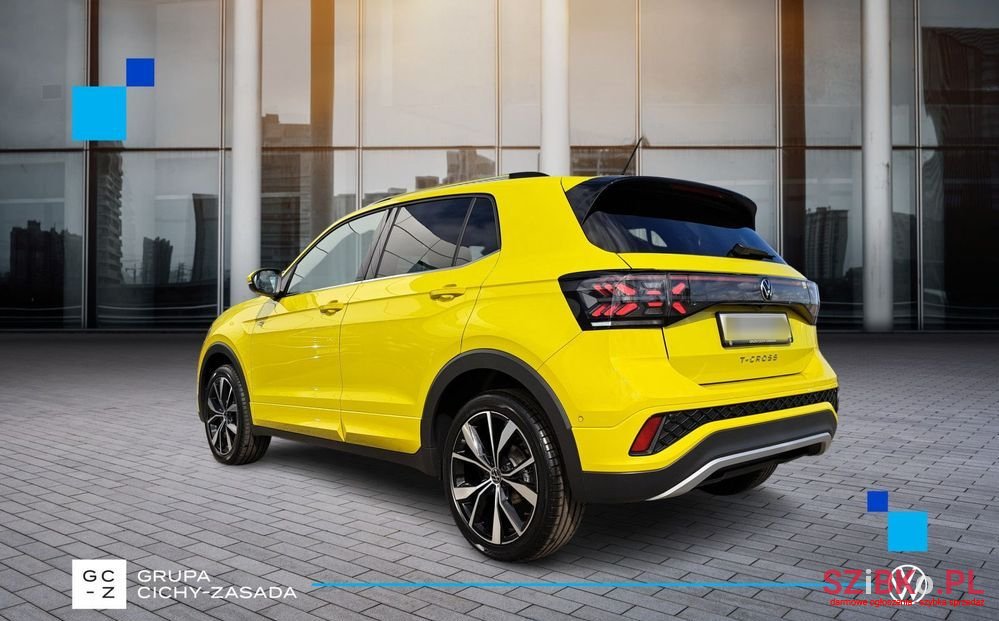 2024' Volkswagen T-Cross photo #3