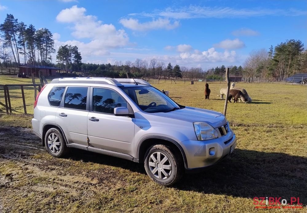 2007' Nissan X-Trail 2.0 Dci Le Platinum photo #2
