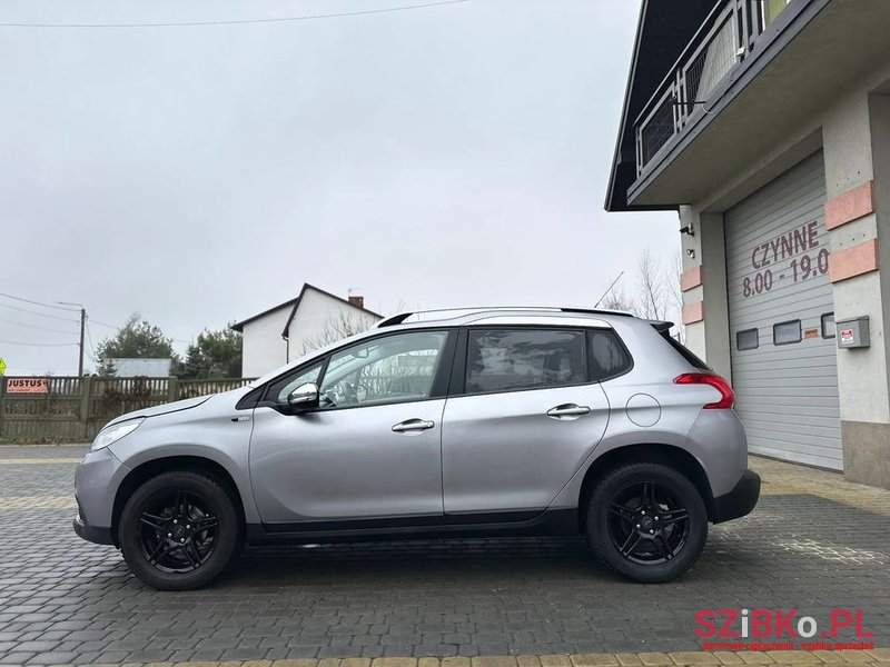 2015' Peugeot 2008 1.2 Pure Tech Active photo #4